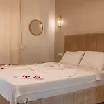 7 Soeguet Case de vacanță *